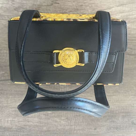 Versace Sunburst & Leopard ☀️ 🐆 - Picture 3 of 9